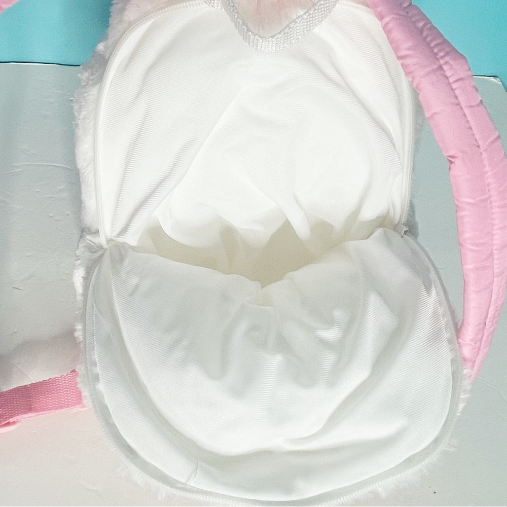 OFFICIAL Universal Studios Despicable Me “Minion Mayhem” Unicorn Plush Backpack - Picture 5 of 10
